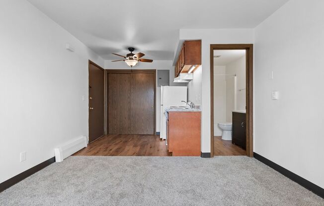 Studio, 1 bath, $699.99, Unit 1650-05