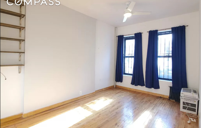 1 bed, 1 bath, $2,500, Unit 1B