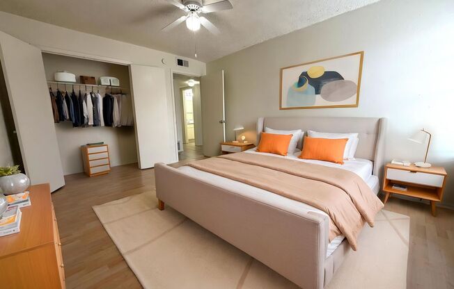 2 beds, 2 baths, 900 sqft, $1,299, Unit LAW7-213