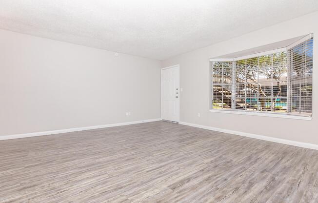 1 bed, 1 bath, 720 sqft, $1,080