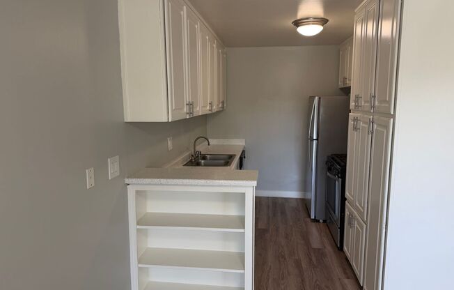 2 beds, 2 baths, 1,000 sqft, $2,595, Unit B69