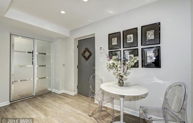 Available Now! 2 Bedroom Condo in Adams Morgan! 10 Minute Walk to Redline Metro!