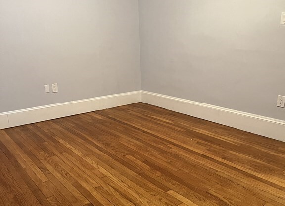 53 W ELM AVE