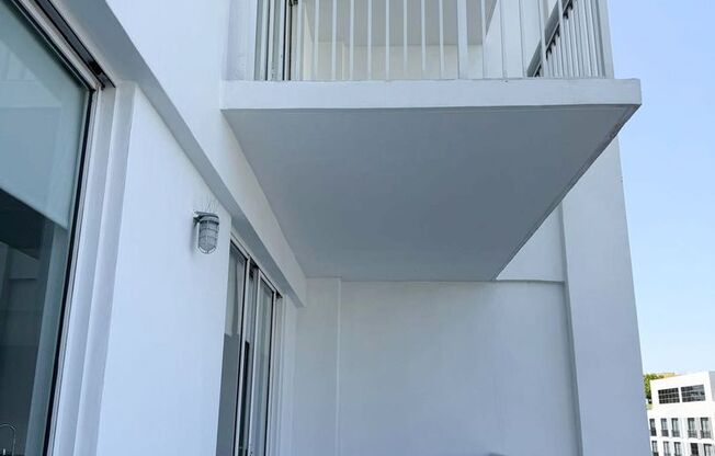 1 bed, 2 baths, 939 sqft, $3,850, Unit Unit 609
