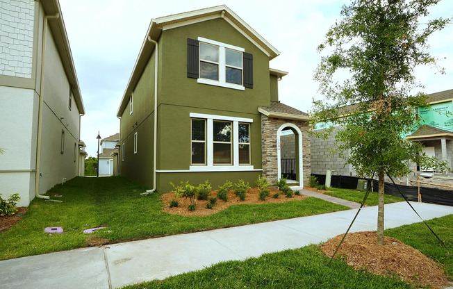 Newly Built Single Family House with TWO MASTER bedrooms in Winter Springs！