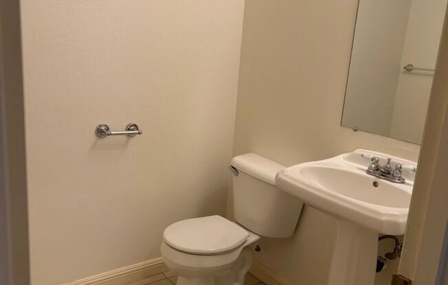 2Bd/2.5Ba Kirkland Condo
