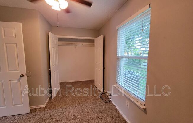 327 SE 3 ST