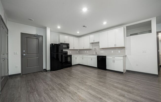 3 beds, 2 baths, 1,378 sqft, $2,350, Unit 805