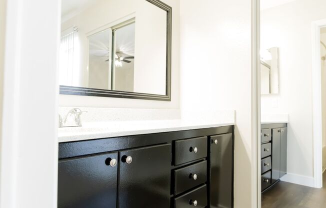 2 beds, 2 baths, 945 sqft, $2,650, Unit 69-202