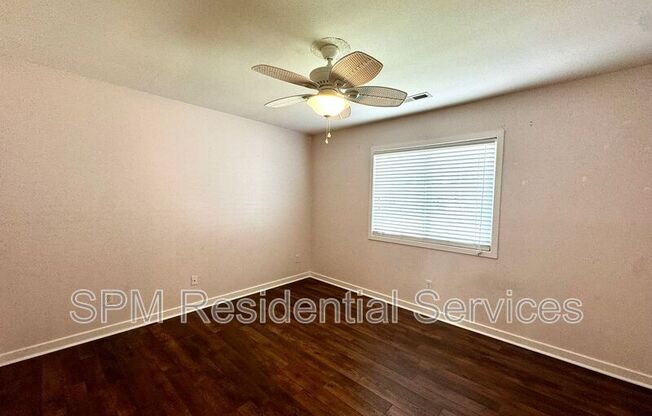 211 BIRDIE LN