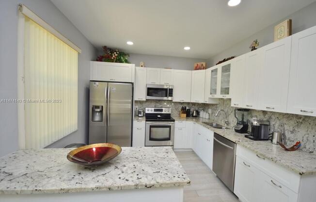 16835 SW 1 PL