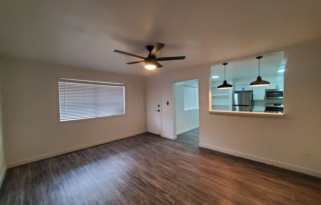 2 beds, 2 baths, 977 sqft, $1,695, Unit 11