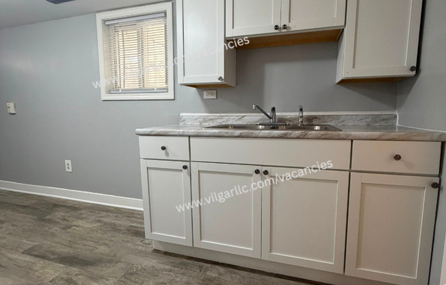SELLING - 4828 Melville Ave