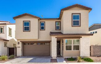 BEAUTIFUL PHOENIX HOME IN GATED COMMUNITY!