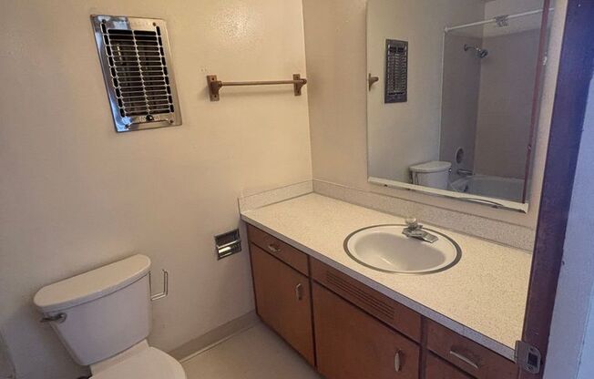 461 12th Ave/462 11th Alley