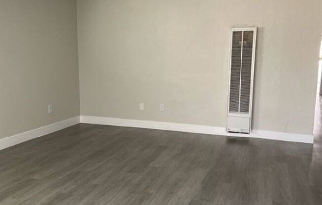 5 beds, 2 baths, 1,750 sqft, $3,995, Unit Unit #4
