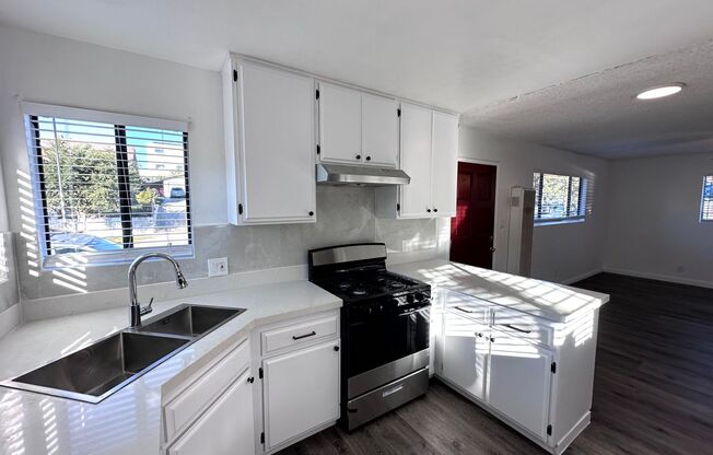 2 beds, 2 baths, $3,000, Unit 2508