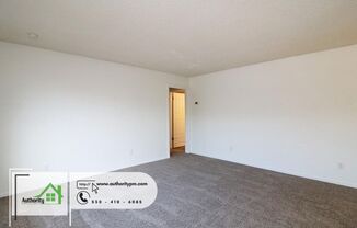 2 beds, 1 bath, 930 sqft, $1,095