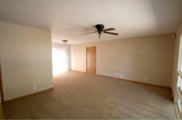 Cute 3 Bed 1.5 Bath Home in KCMO-Available in JUNE!!