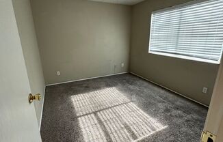 2 beds, 1 bath, $1,195