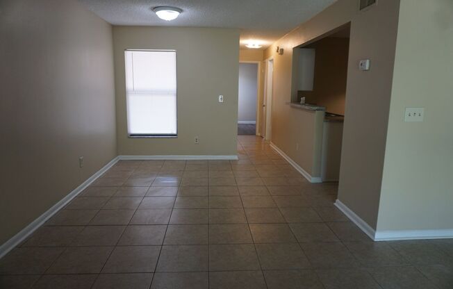 2 bedroom townhome on Westside Near NAS
