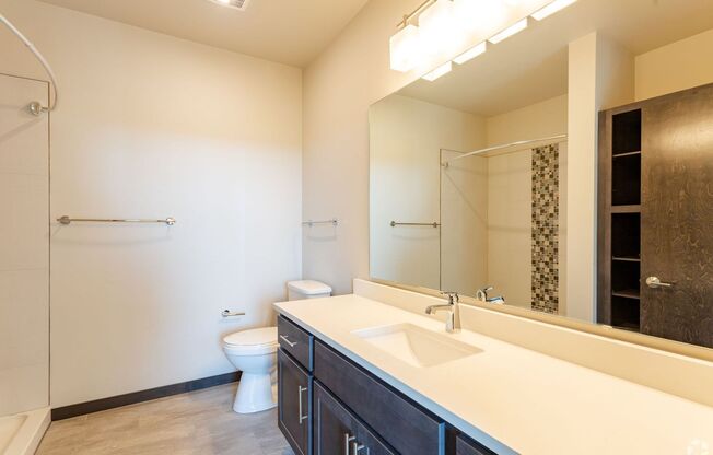 2 beds, 2 baths, 1,190 sqft, $2,085, Unit 212