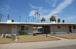 Beautifully Remodeled Apartment in Prime Scottsdale Location!