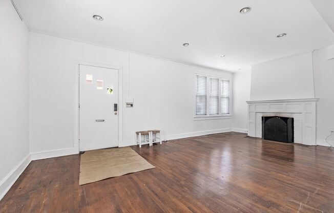 Stunning 4 BR/3 BA Single-Family Home in 16th St Heights!