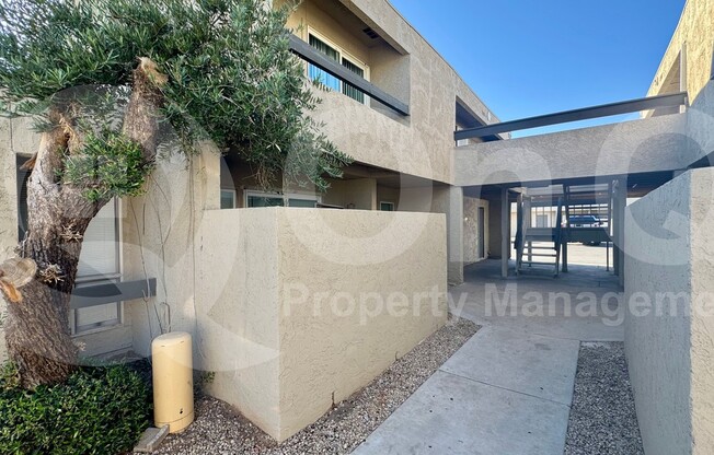 2662 N 43rd Ave # 16A