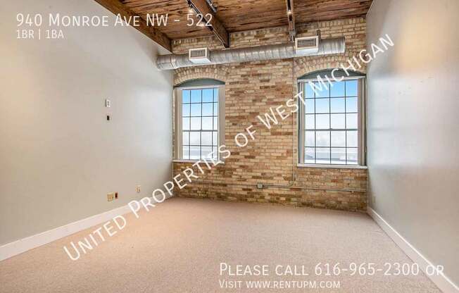 940 Monroe Ave NW