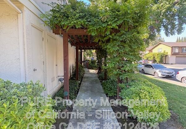 2010 EVERDALE DR