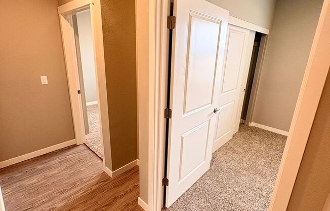 3 beds, 2 baths, 1,190 sqft, $2,395, Unit 208