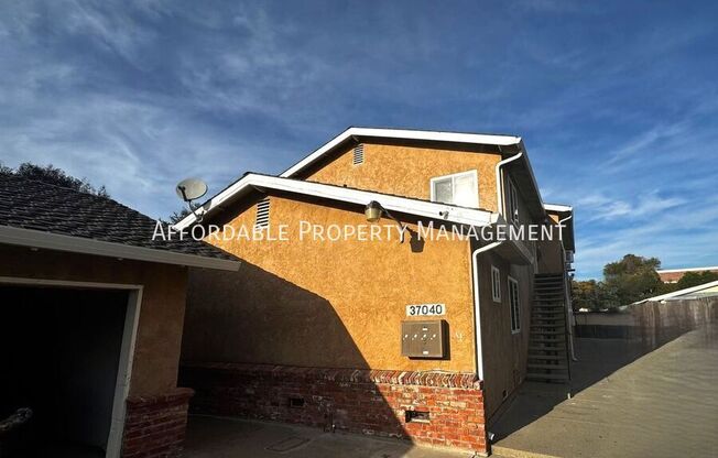 37040 Mulberry Street