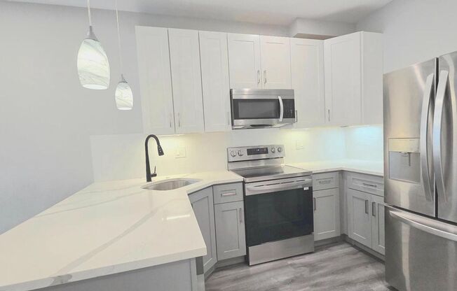 Malcolm X Park 3bd/3bth Bi-Level