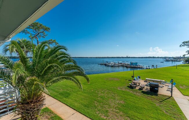 Gorgeous Water Views!