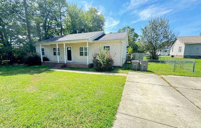 4bd/2ba Newer Home Located close to Hwy 3 & Downtown Kannapolis