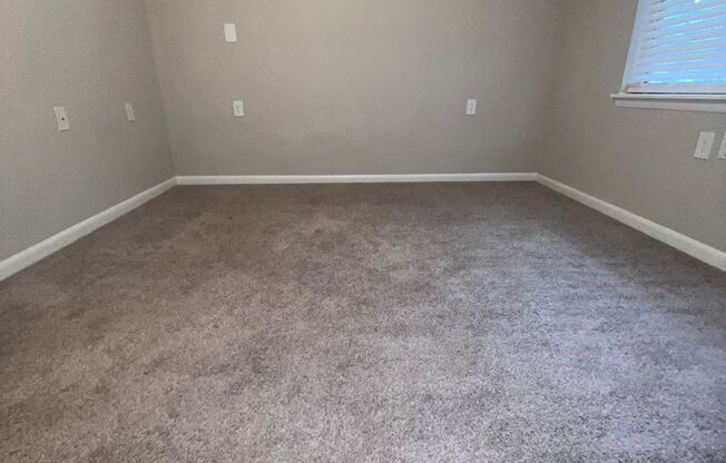 1 bed, 1 bath, 815 sqft, $950, Unit 1030