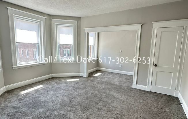 60 Woodstock Ave