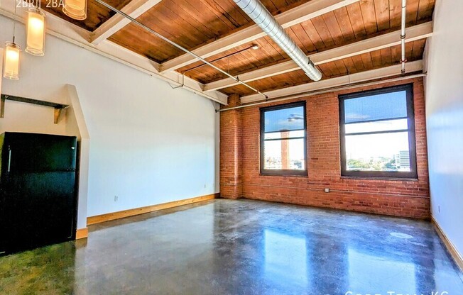 382 W 22nd Street
