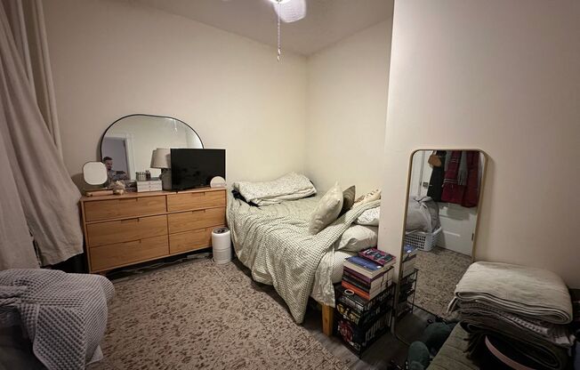 2 beds, 1 bath, 750 sqft, $2,950, Unit 6