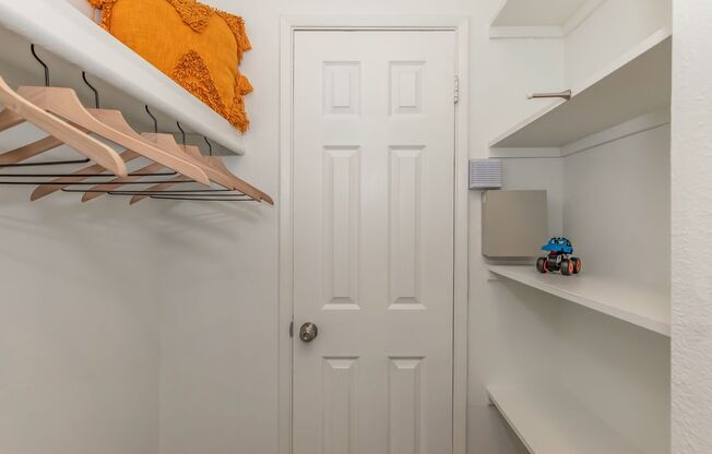 1 bed, 1 bath, 625 sqft, $1,300, Unit 16-103