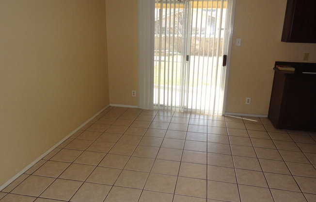 3 beds, 2 baths, $1,495