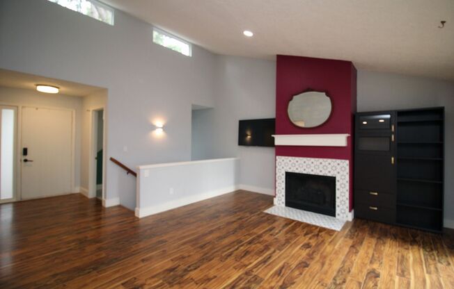 Two-Level Renovated 2 Bed Lake Oswego Condo in Desirable Mountain Park Neighborhood