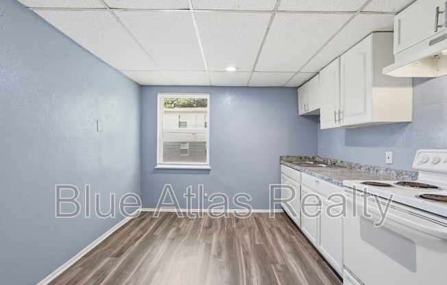 2215 RIVERVIEW DR