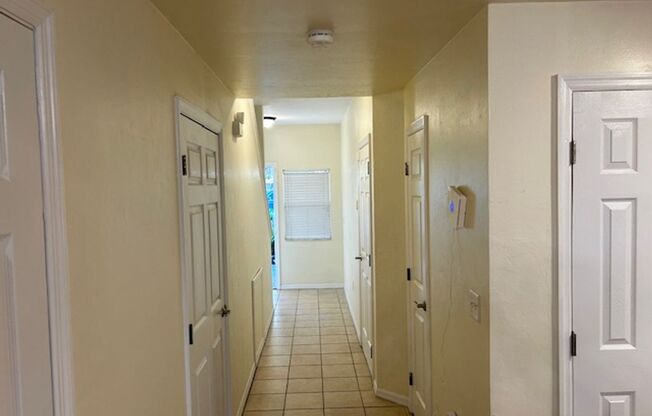 2 beds, 2.5 baths, $1,700, Unit Unit 404