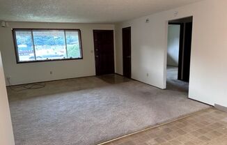 2 beds, 1 bath, 800 sqft, $1,595, Unit Clobes 7402-A