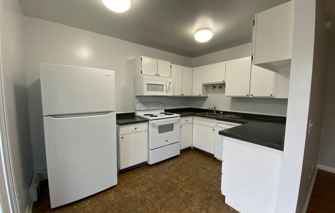 Oakhurst Apartments
