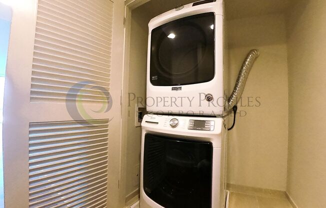 1 bed, 1 bath, $3,200