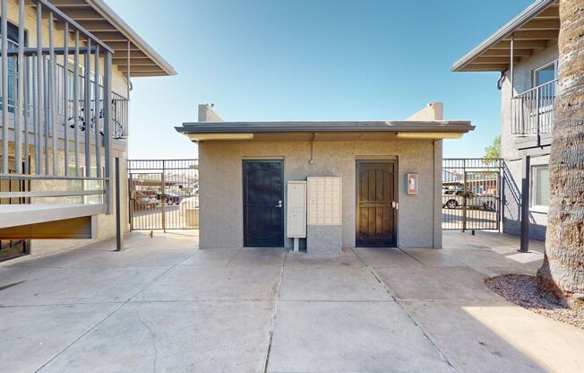 2 beds, 1 bath, 900 sqft, $1,390, Unit 25