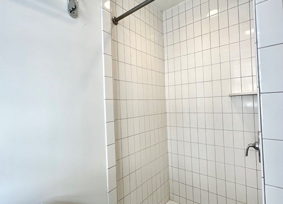 Studio, 1 bath, $2,250, Unit 51